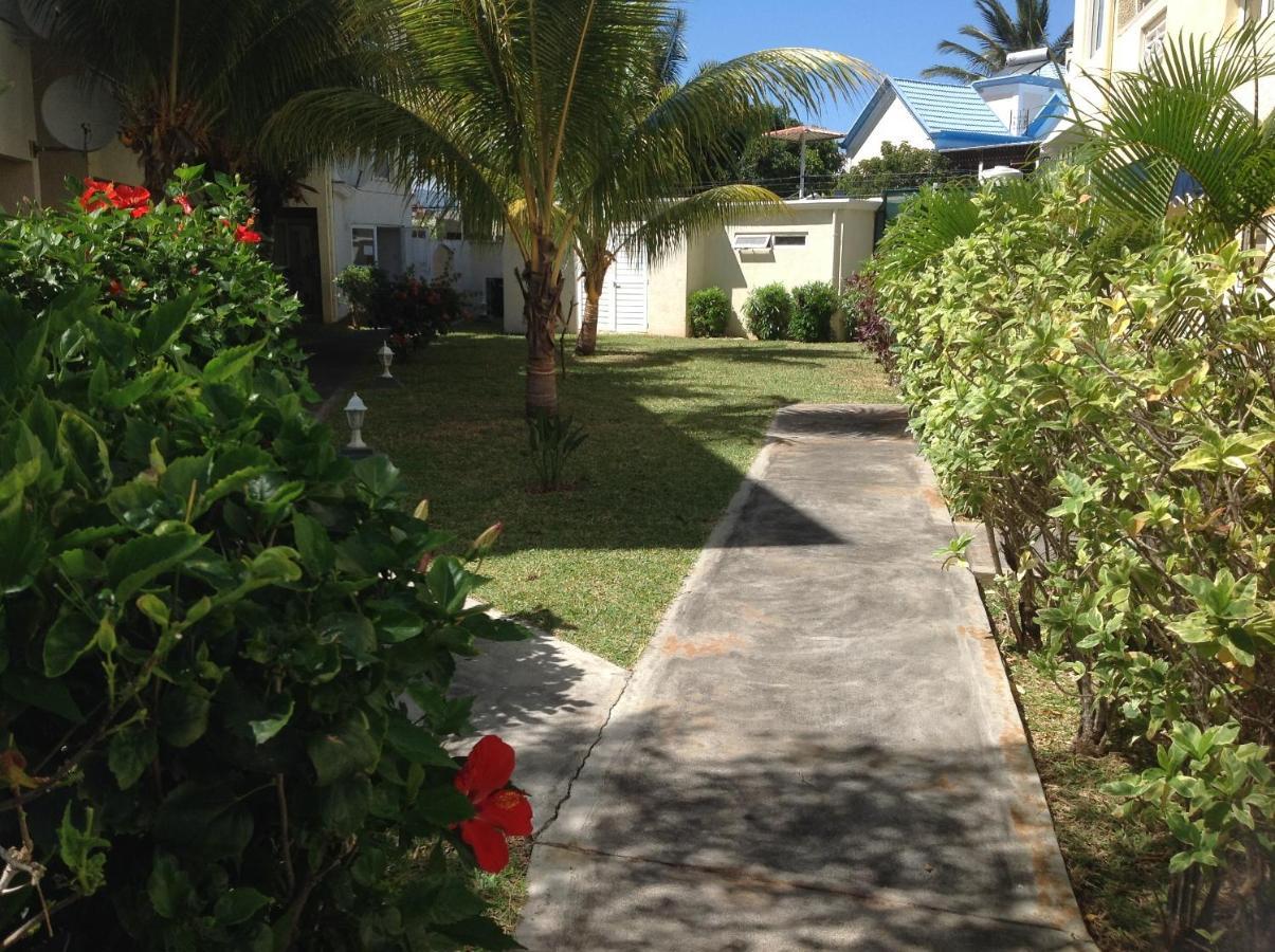 Lovely Apartment In Flic En Flac, Close To The Beach And All Amenities. エクステリア 写真