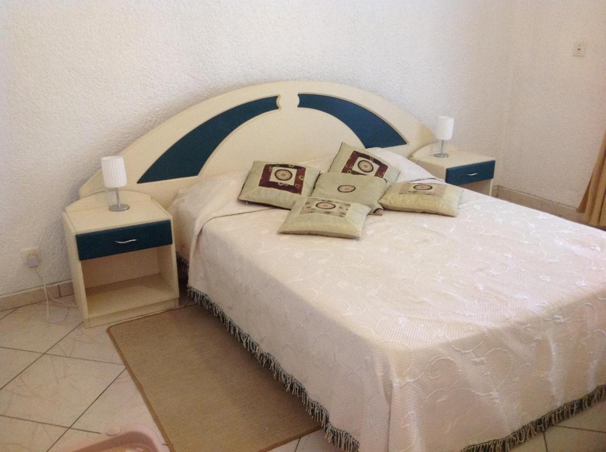 Lovely Apartment In Flic En Flac, Close To The Beach And All Amenities. エクステリア 写真