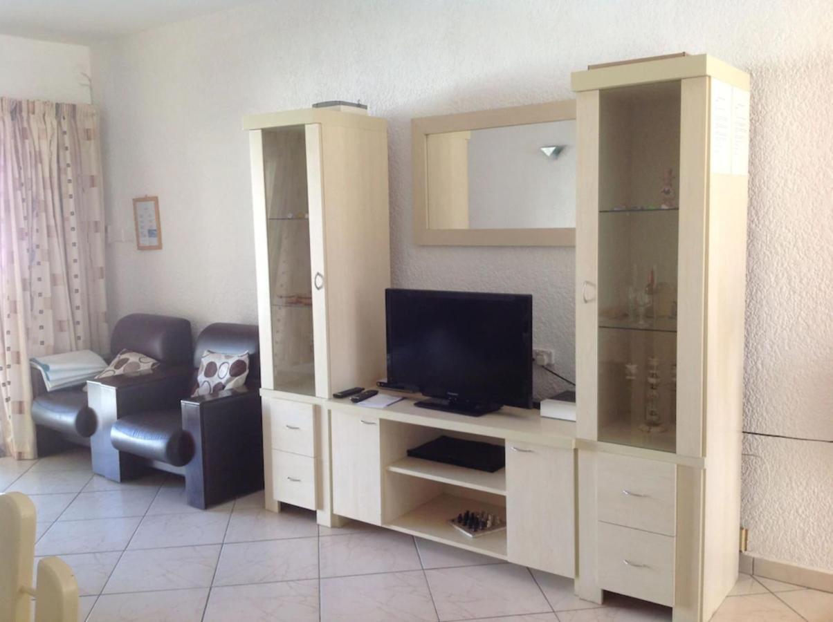 Lovely Apartment In Flic En Flac, Close To The Beach And All Amenities. エクステリア 写真