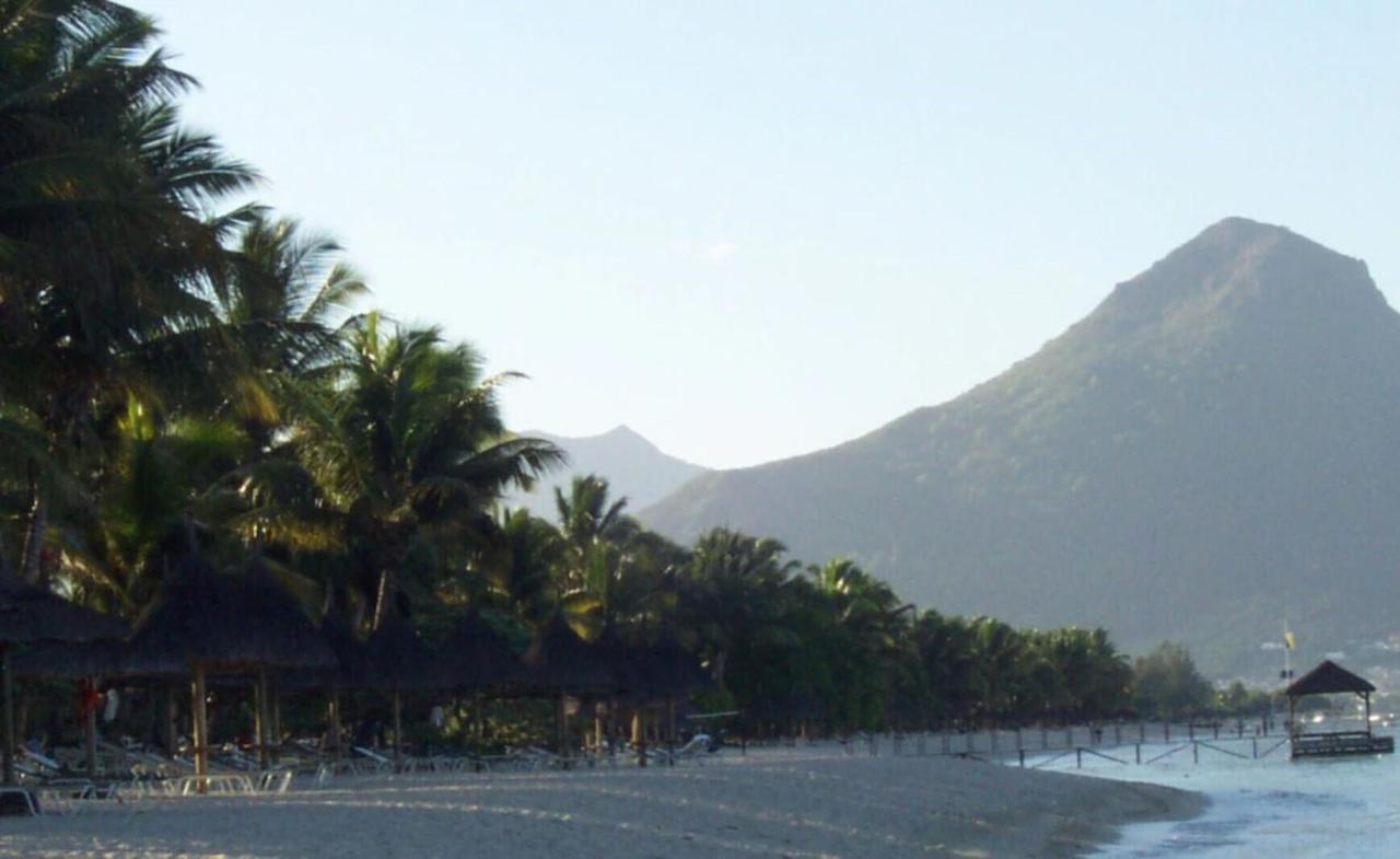 Lovely Apartment In Flic En Flac, Close To The Beach And All Amenities. エクステリア 写真