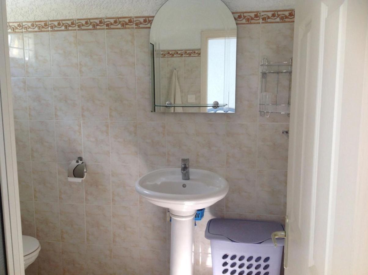 Lovely Apartment In Flic En Flac, Close To The Beach And All Amenities. エクステリア 写真