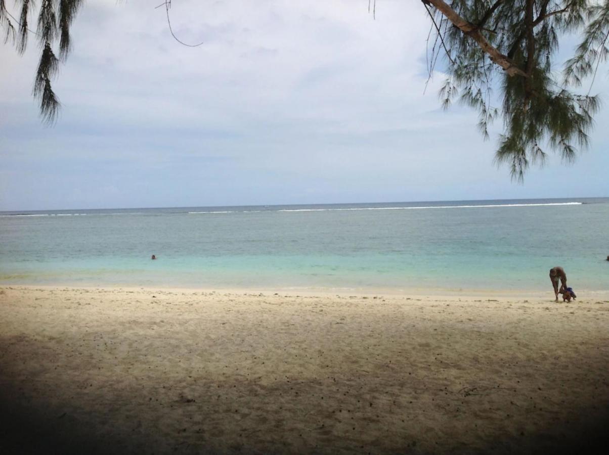 Lovely Apartment In Flic En Flac, Close To The Beach And All Amenities. エクステリア 写真